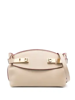 Ferragamo: Бежевая сумка 