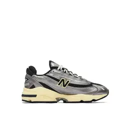 New Balance: Чёрные кеды 