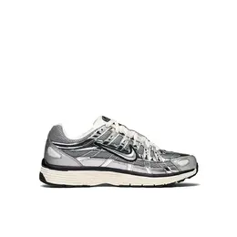 NIKE: Серые кеды 