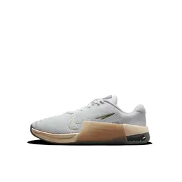 NIKE: Серые кеды 
