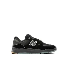 New Balance: Кеды 