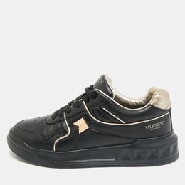Valentino: Чёрные кроссовки  ONE STUD