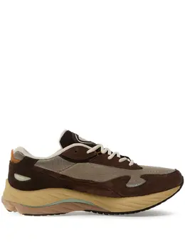 Mizuno: Коричневые кроссовки 