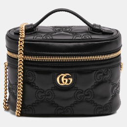Gucci: Чёрная сумка  GG Marmont