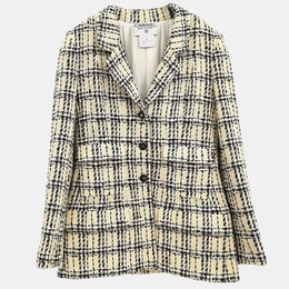 Chanel: Бежевая куртка 