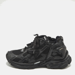 Balenciaga: Чёрные кроссовки  Runner
