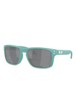 Oakley: Очки 
