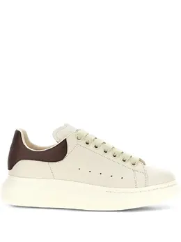 Alexander McQueen: Светлые кроссовки  Larry
