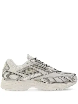 Reebok: Светлые кроссовки 