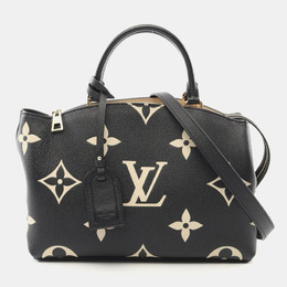 Louis Vuitton: Чёрная сумка 