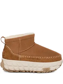 UGG: Коричневые ботинки 