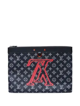 Louis Vuitton Pre-Owned: Чёрный клатч 