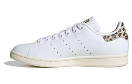 Adidas Originals: Белые кроссовки 