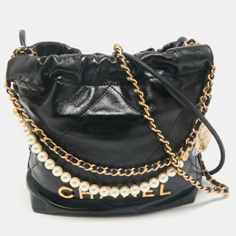 Chanel: Чёрная сумка 