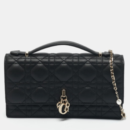 Dior: Чёрная сумка 