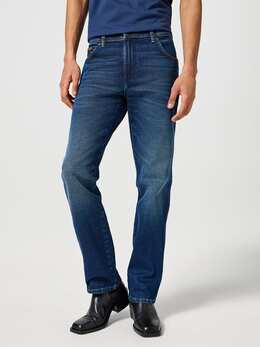 Wrangler: Тёмные джинсы 