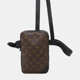 Louis Vuitton: Чёрная сумка 