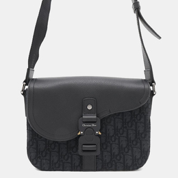 Dior: Чёрная сумка 