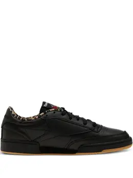 Reebok: Чёрные кроссовки  Club C 85