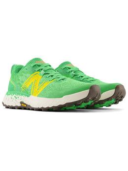 New Balance: Зелёные кроссовки  Fresh Foam