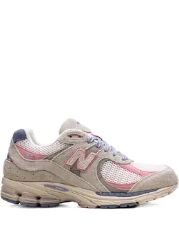 New Balance: Светлые кроссовки  2002R