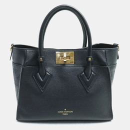 Louis Vuitton: Чёрная сумка 
