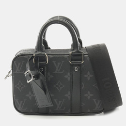 Louis Vuitton: Чёрная сумка 