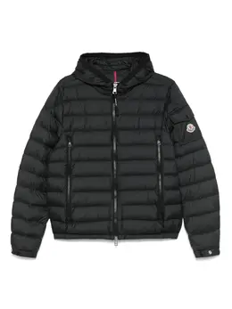 Moncler: Чёрная куртка 