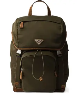 Prada: Зелёный рюкзак 
