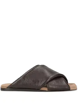 Brunello Cucinelli: Тёмные сандалии 