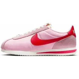 NIKE: Красные кроссовки  Cortez