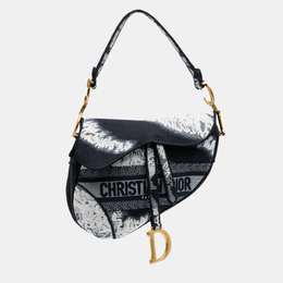 Dior: Чёрная сумка 