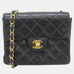 Chanel: Чёрная сумка 
