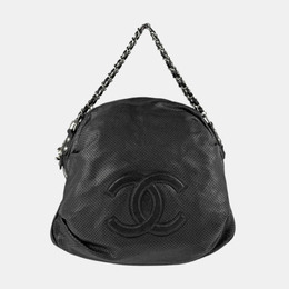 Chanel: Чёрная сумка 