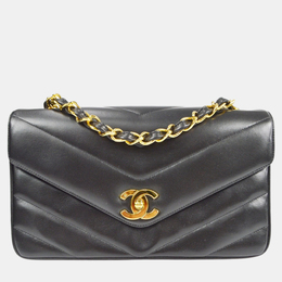 Chanel: Чёрная сумка 