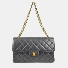 Chanel: Чёрная сумка 
