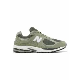 New Balance: Зелёные кроссовки  2002R