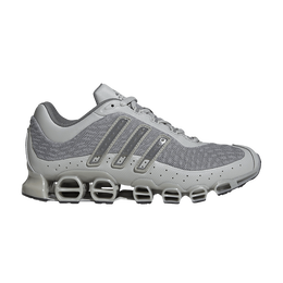 Adidas: Серые кроссовки 