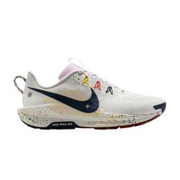 Nike: Белые кроссовки  Trail