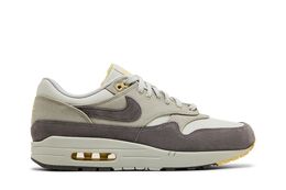 Nike: Светлые кроссовки  Air Max 1 Premium
