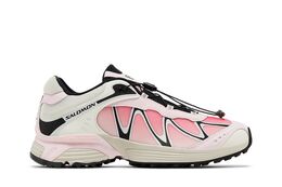 Salomon: Чёрные кроссовки 