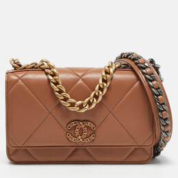 Chanel: Коричневый кошелёк 