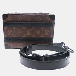 Louis Vuitton: Коричневая сумка 