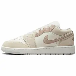 NIKE: Светлые кроссовки  Air Jordan