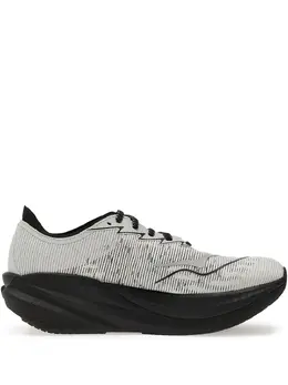 HOKA: Чёрные кроссовки 