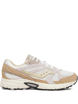 Saucony: Кроссовки 