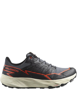 Salomon: Чёрные кроссовки 