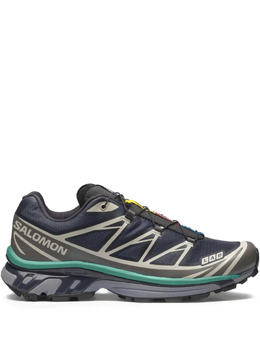 Salomon: Чёрные кроссовки 