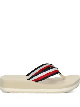 Tommy Hilfiger: Бежевые шлёпанцы 