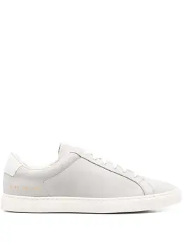 Common Projects: Светлые кроссовки 